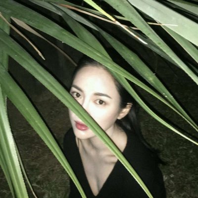 微信绿色系唯美清新女生微信头像