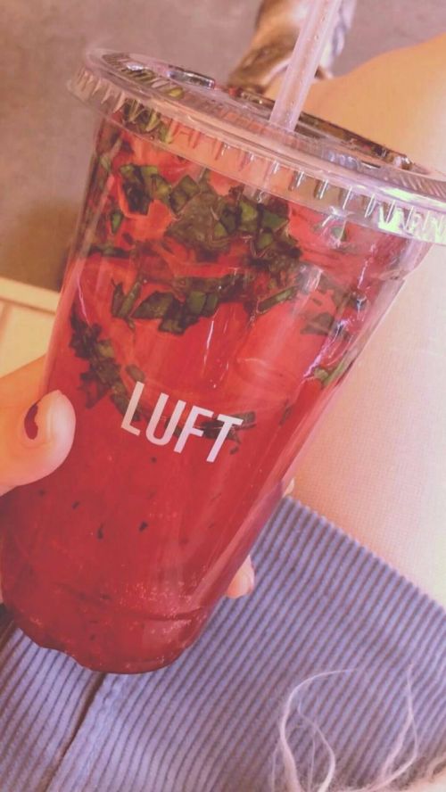 微信粉色女生聊天背景