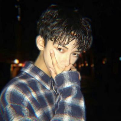 最新的超拽霸气微信男生头像
