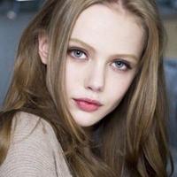 2018微信最新帅气迷人欧美风女生头像合集下载