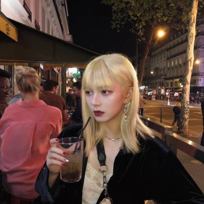 超拽高冷微信女生头像