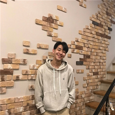 微信简单帅气男生头像