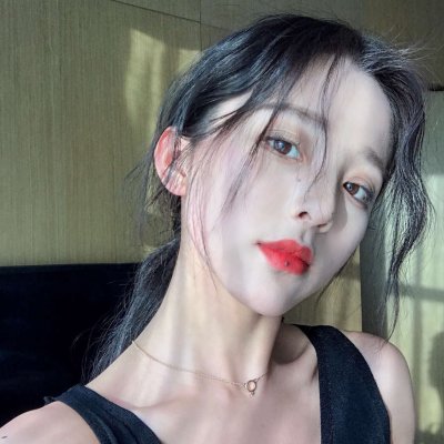 超拽高冷微信女生头像