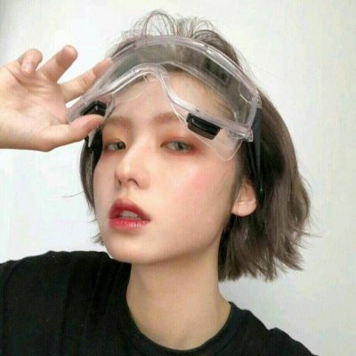 超拽高冷微信女生头像