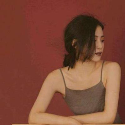 红色系微信女生头像