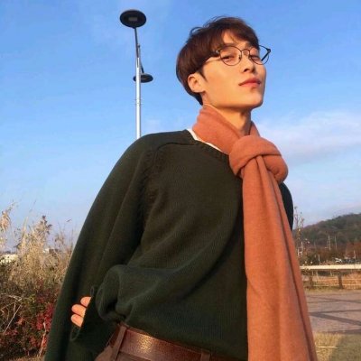 干净帅气阳光微信男生头像