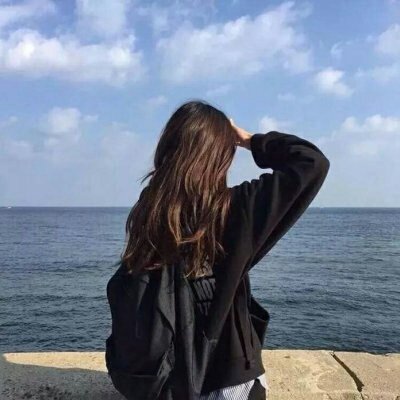 个性唯美风格微信女生背影头像下载