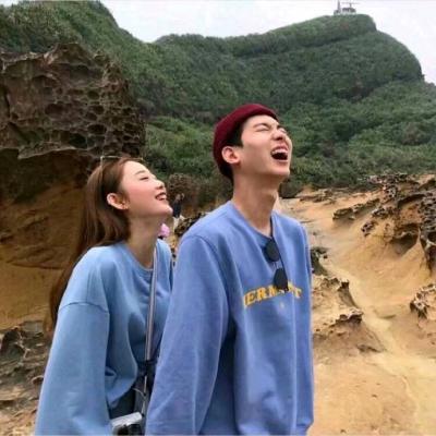 2018微信最新霸气时尚风格情侣头像套图下载