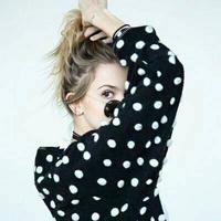 2018微信最新帅气迷人欧美风女生头像合集下载