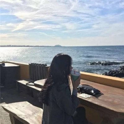 个性唯美风格微信女生背影头像下载