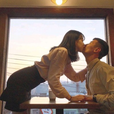 2018微信最新霸气时尚风格情侣头像套图下载