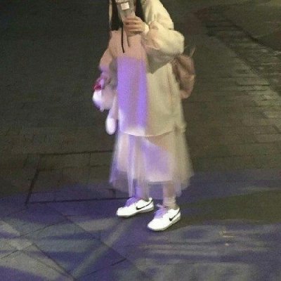 微信可爱粉嫩搞怪系女生头像