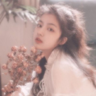 微信可爱粉嫩搞怪系女生头像