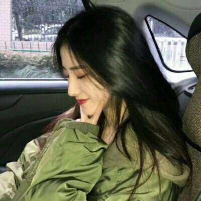 绿色系女生高冷微信头像