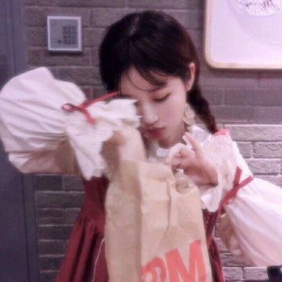 微信可爱粉嫩搞怪系女生头像