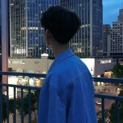 微信高冷风男生头像