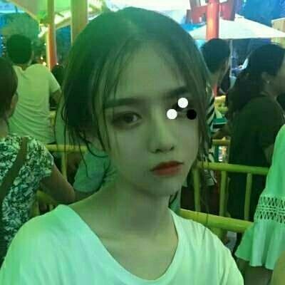 绿色系女生高冷微信头像