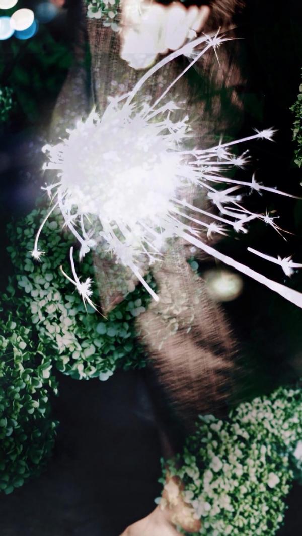 微信唯美烟花朋友圈配图