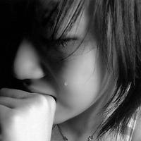 黑白伤感风格微信最新女生头像合集下载