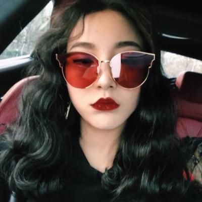 微信冷艳气质御姐女生头像