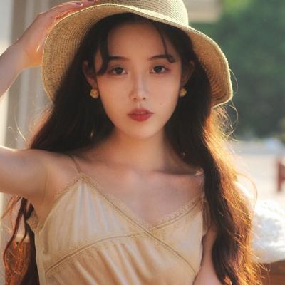 微信冷艳气质御姐女生头像