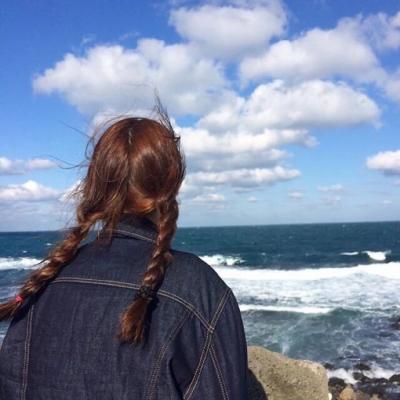 微信头像女生简单背影