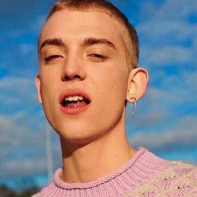 欧美个性阳光男生微信头像