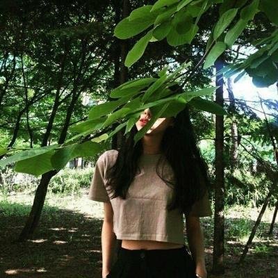 微信绿色系女生伤感头像