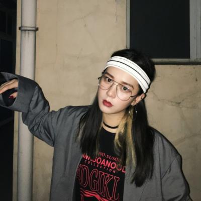 微信最火潮流社会女生头像