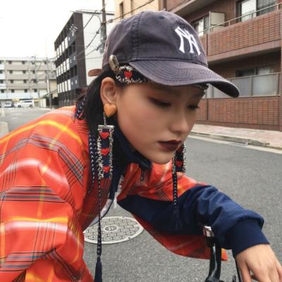 微信最火潮流社会女生头像