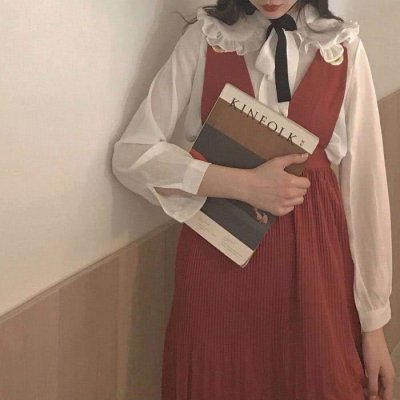 微信个性红色系女生伤感头像