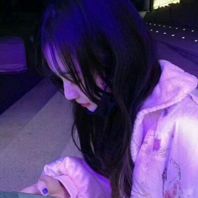 微信好看的紫色系女生头像