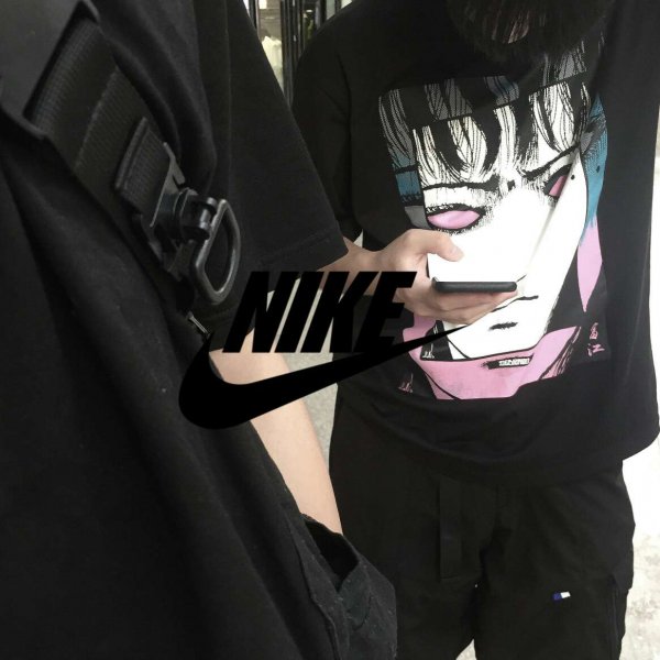 微信黑色系伤感朋友圈配图