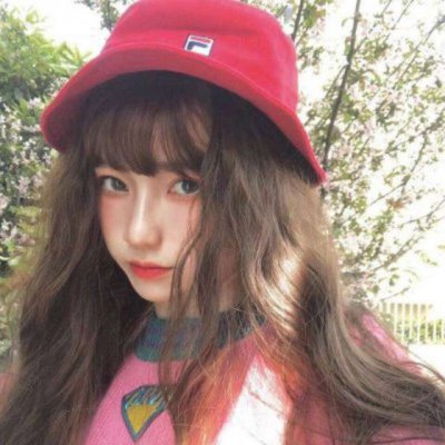 微信小清新帽子女生头像