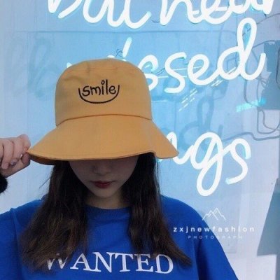 微信小清新帽子女生头像