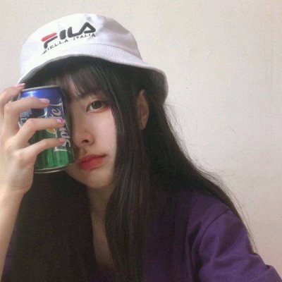 微信小清新帽子女生头像