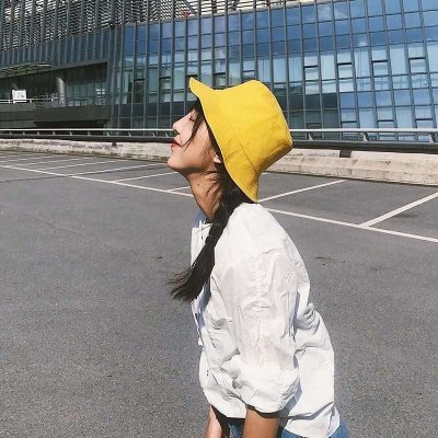 微信小清新帽子女生头像