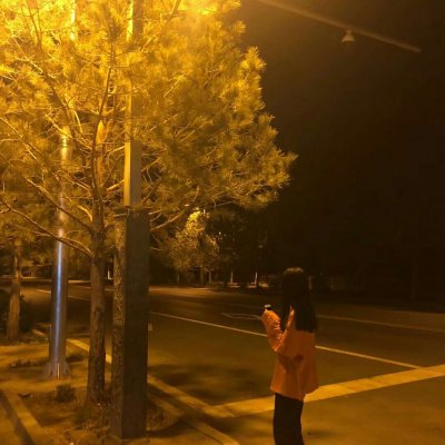 微信孤独伤感女生头像