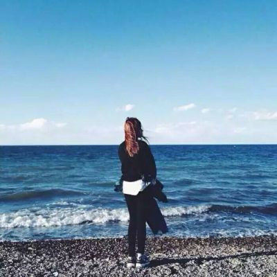 微信快手女生背影伤感头像