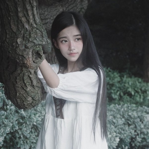 微信唯美好看古风女生朋友圈配图