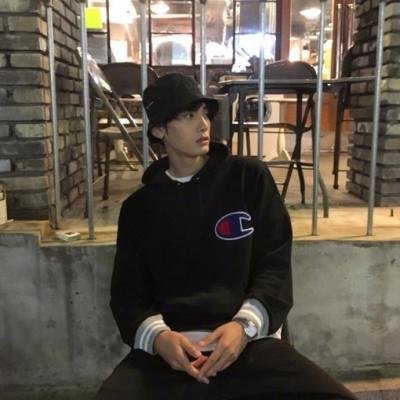 微信独一无二男生头像