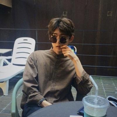 微信独一无二男生头像