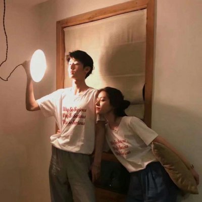 微信最新青春时尚情侣头像