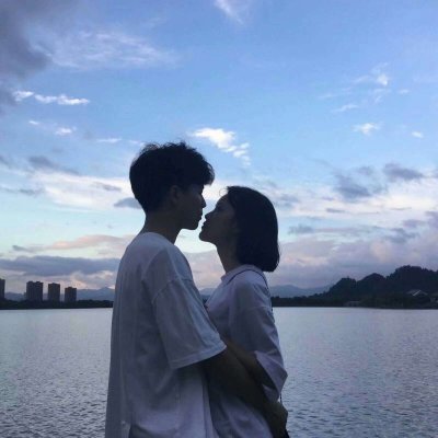 微信最新青春时尚情侣头像
