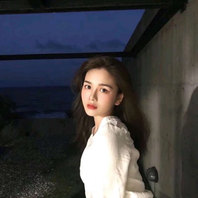 微信超酷时尚风女生头像