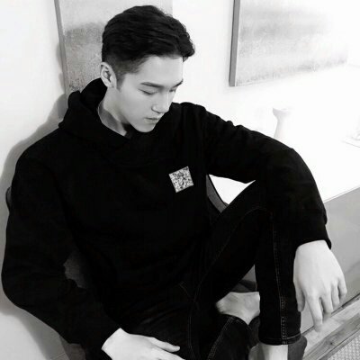 微信个性黑白伤感男生头像