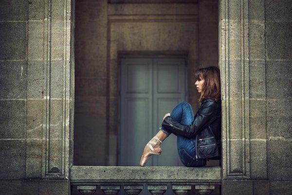 美妙意境的好看女生舞姿系列微信图片合集下载