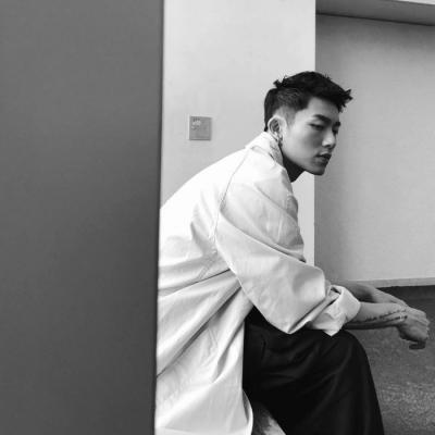 微信最新霸气帅气好看男生头像