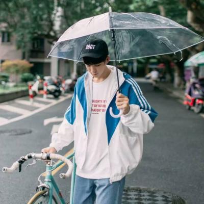 微信戴帽子男生头像
