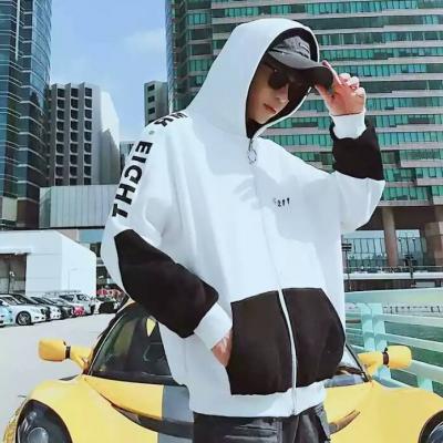 微信戴帽子男生头像